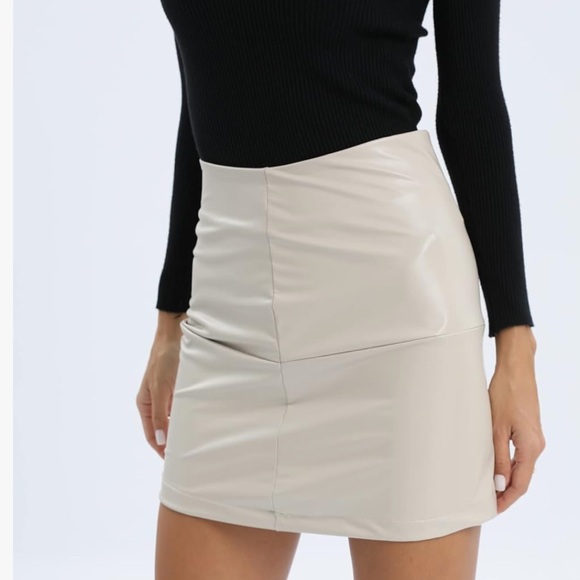 Faux Leather Cream Beige Mini Skirt - Picture 3 of 6